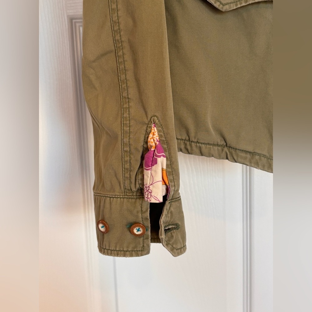 EUC American Eagle Outfitters Women's Olive Jacket - Picture 5 of 12